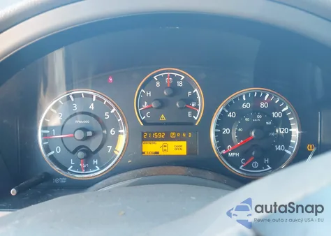 2010 Nissan Armada Platinum z USA, uszkodzony, nr VIN 5N1BA0NF4AN603388